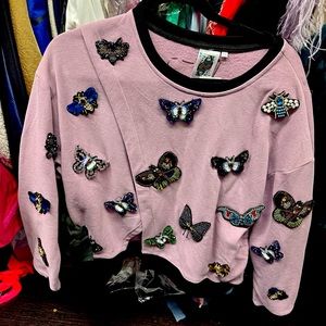 QOS Butterfly Sweatshirt XS NWT